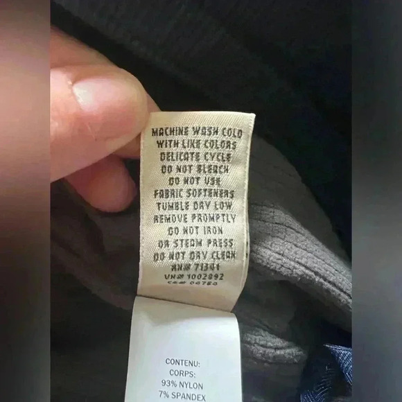 L.L. Bean Women’s Navy Water Repellant Midrise Straight Leg Comfort Trail Pants - Picture 8 of 8